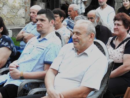 Na desni podžupan občine Cerklje  Miha Zevnik  v družbi lastnika Borštnikove domačije  pra pra pra nečaka Ignacija Borštnika Tomaža Novaka